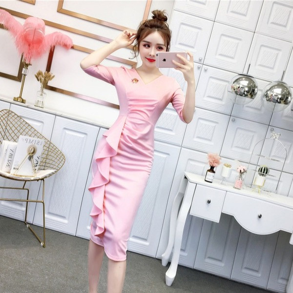 Rochie elegantă de damă cu mâneci 3/4 și decolteu spitz în albastru și roz