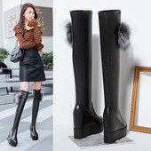 Cizme de dama actuale din piele cu platforma inalta de culoare neagra