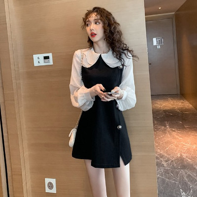 Rochie de dama moderna cu nasturi si crapatura in negru