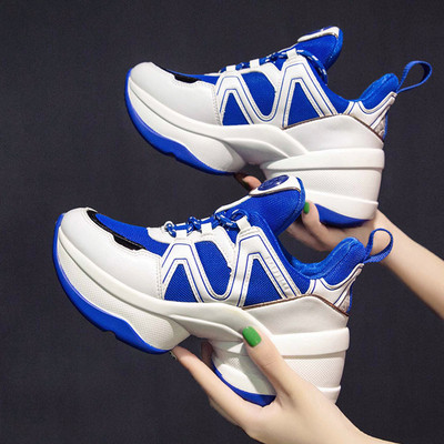 Adidasi moderni de dama cu talpa inalta si aspra in trei culori