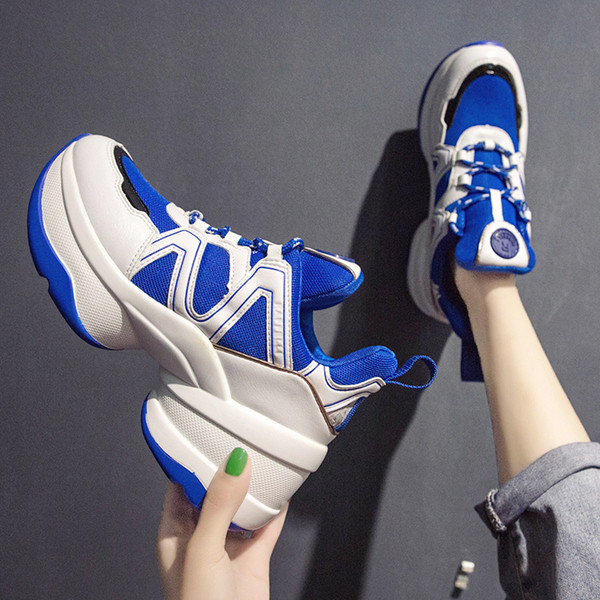 Adidasi moderni de dama cu talpa inalta si aspra in trei culori