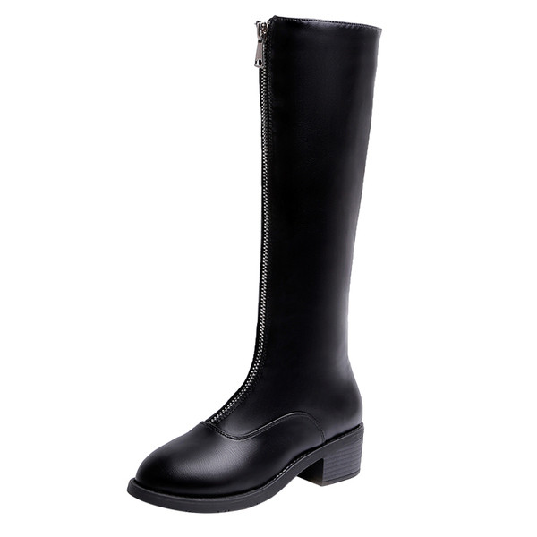 Modern női bőrcsizma vastag sarkú fekete színben