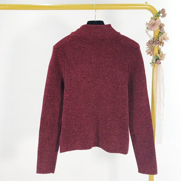 Női testreszabott pulóver pólógallérral, fekete és bordó színben