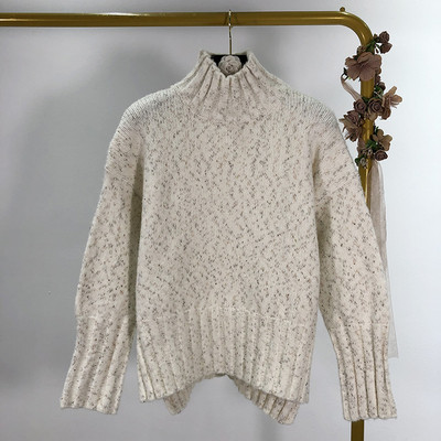 Pulover gros cu fante și guler polo în alb și albastru