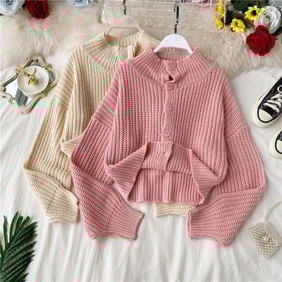 Модерна дамска жилетка с копчета и висока яка в четири цвята