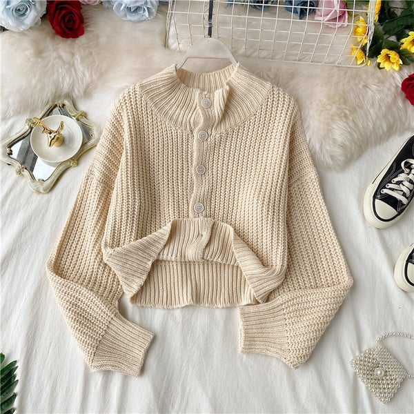 Модерна дамска жилетка с копчета и висока яка в четири цвята