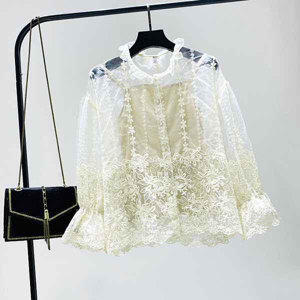 Camasa de dama din dantela model nou cu nasturi in alb si bej