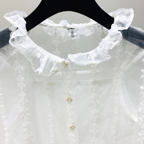 Camasa de dama din dantela model nou cu nasturi in alb si bej