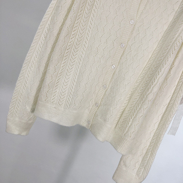 Cardigan de damă în culoarea albă din tricotaj subțire