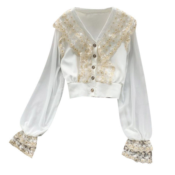 Cămașă modernă de damă cu nasturi și dantelă în alb