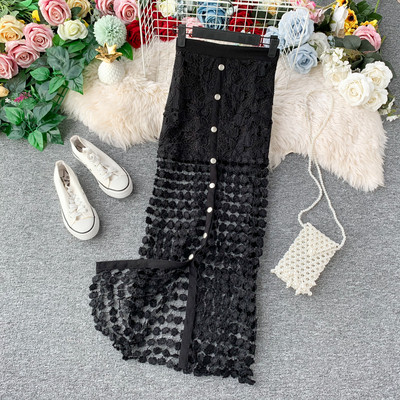 Fusta de dama moderna cu talie inalta si nasturi in alb si negru