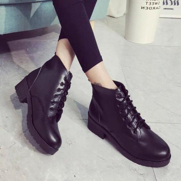 Cizme casual de dama cu sireturi si toc gros in negru