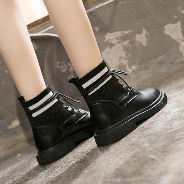 Modern női csizma eko bőrrel fekete és bézs színben