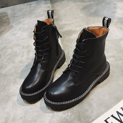 Γυναικείες έκο δερμάτινες μπότες με κορδόνια σε μαύρο και άσπρο χρώμα