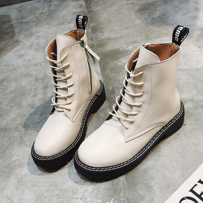 Γυναικείες έκο δερμάτινες μπότες με κορδόνια σε μαύρο και άσπρο χρώμα