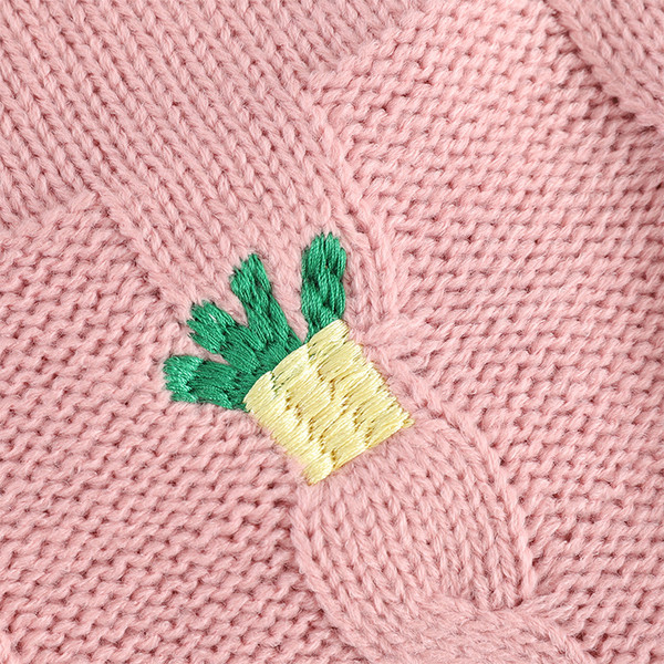 Pulover de dama cu broderie si decolteu rotund in mai multe culori