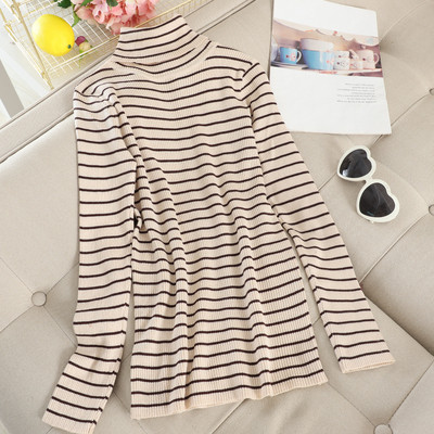 Pulover de dama in dungi cu guler inalt in mai multe culori