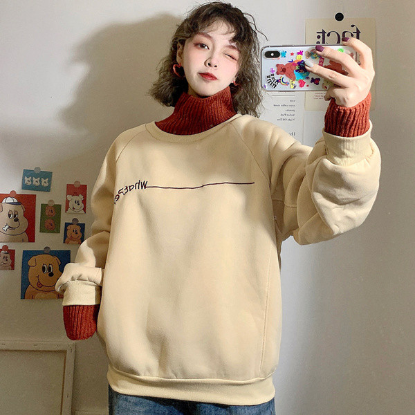 Hanorac de dama model nou cu guler polo inalt si broderie in bej si rosu