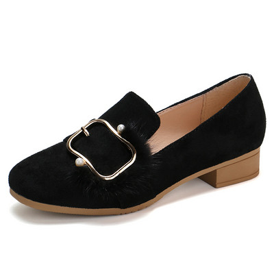 Μοντέρνα γυναικεία παπούτσια με χοντρό τακούνι  σε μαύρο και μπεζ χρώμα