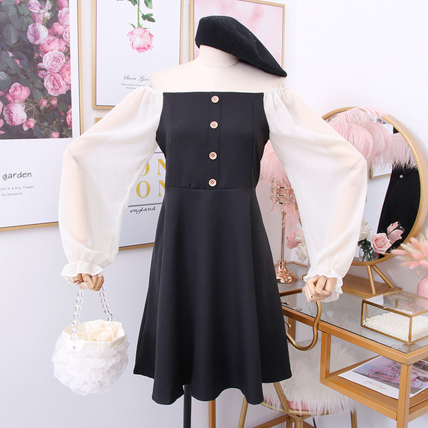 Új modell modern női ruha csupasz váll és gombokkal