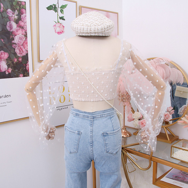 Bluza de dama model cu buline cu decolteu patrat si tul