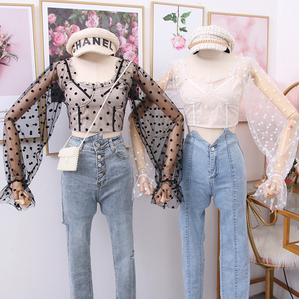 Bluza de dama model cu buline cu decolteu patrat si tul