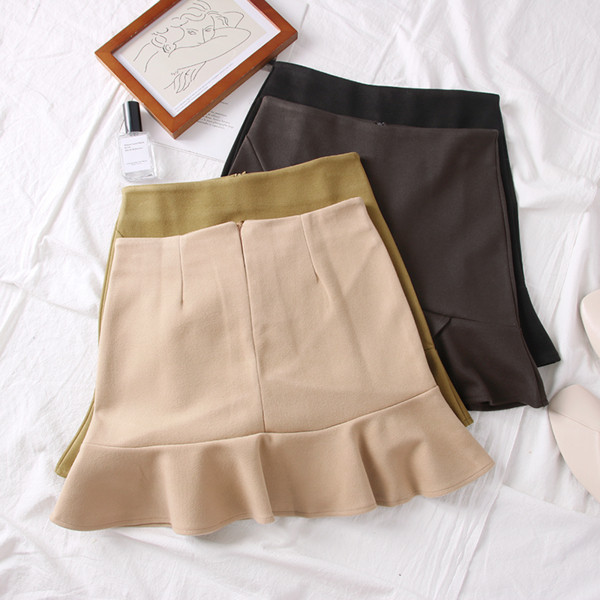 Fusta de dama actuala - model croiat in mai multe culori