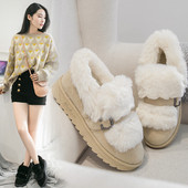 Χειμερινά γυναικεία παπούτσια με μαλακή επένδυση σε άσπρο και μαύρο χρώμα