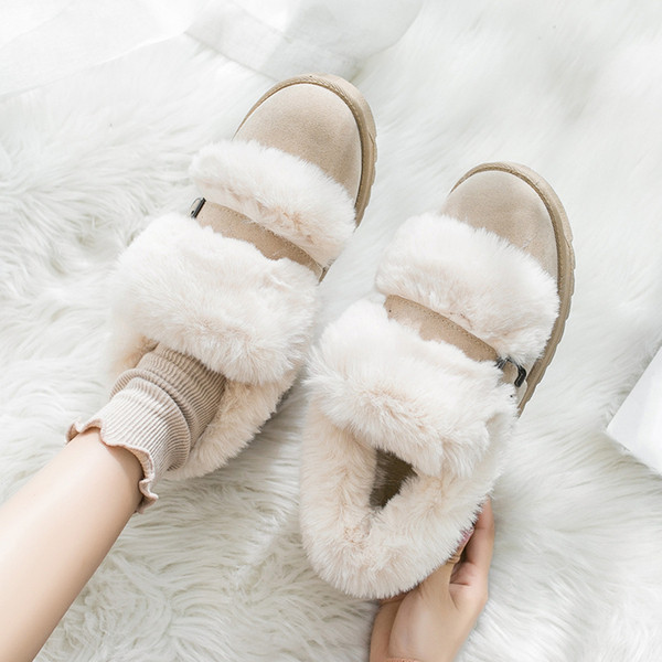 Χειμερινά γυναικεία παπούτσια με μαλακή επένδυση σε άσπρο και μαύρο χρώμα