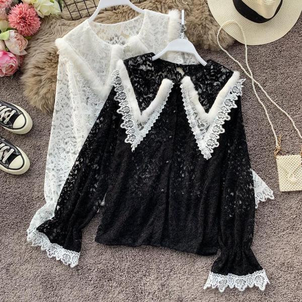 Cămașă elegantă de damă cu nasturi și puf în alb și negru