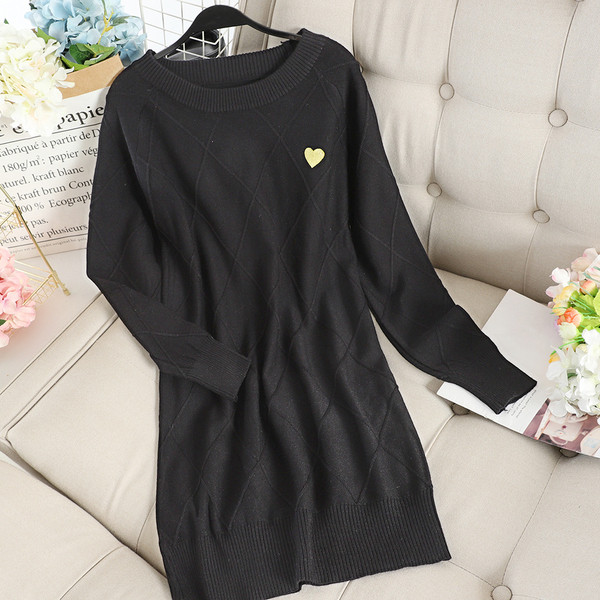 Alkalmi női ruha ovális nyakkivágással, négy színben