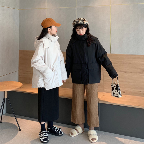 Geaca de iarna de dama alb si negru cu fermoar si buzunare