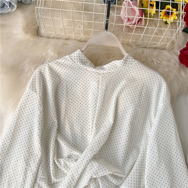 Új modell női blúz ovális nyakkivágással és hosszú ujjú három színben