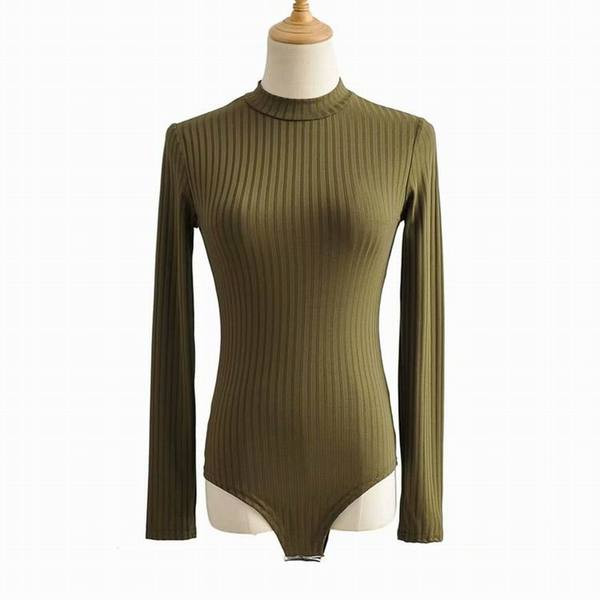 Hétköznapi női test új modellje pólógallérral, fehér, fekete, zöld, piros és sárga színekben