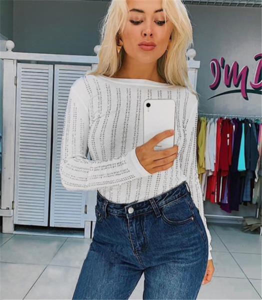 Bluză de damă modernă cu decolteu rotund și mâneci lungi în alb și negru