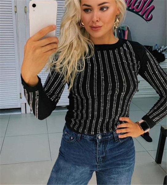 Bluză de damă modernă cu decolteu rotund și mâneci lungi în alb și negru