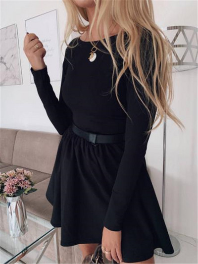 Rochie moderna de dama cu maneci lungi si model cu decolteu oval