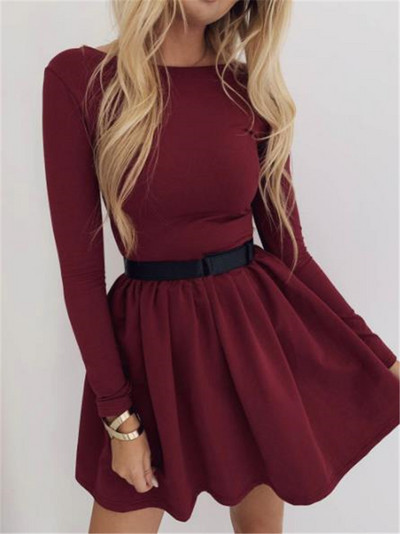 Rochie moderna de dama cu maneci lungi si model cu decolteu oval