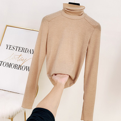 Modern női blúz pólógallérral, négy színben