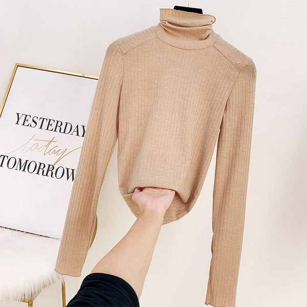 Modern női blúz pólógallérral, négy színben