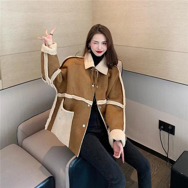 Geaca de dama primavara-toamna in bej si maro cu nasturi