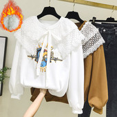 Γυναικεία μπλούζα με εφαρμογή και δαντέλα σε λευκό και καφέ χρώμα