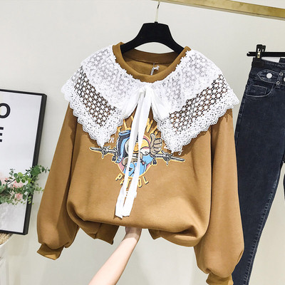 Γυναικεία μπλούζα με εφαρμογή και δαντέλα σε λευκό και καφέ χρώμα