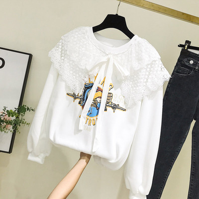 Γυναικεία μπλούζα με εφαρμογή και δαντέλα σε λευκό και καφέ χρώμα