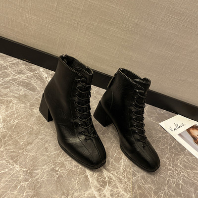 Cizme de dama din piele cu toc gros si sireturi in galben si negru