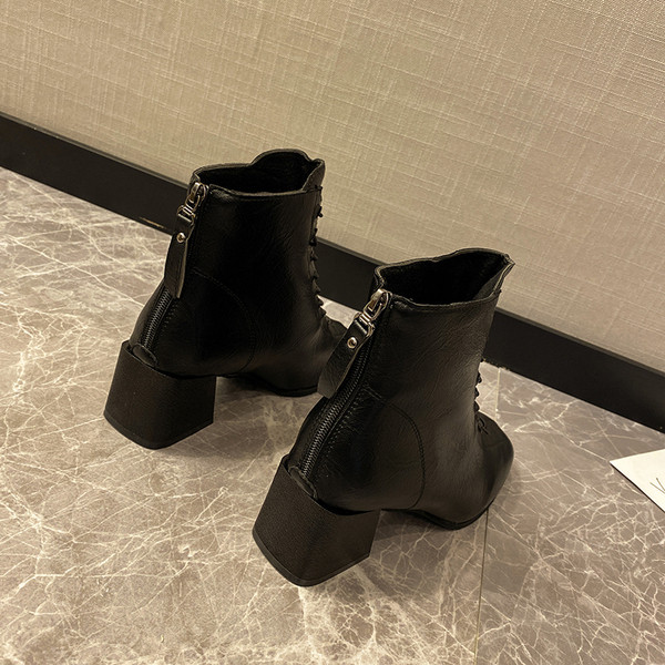 Cizme de dama din piele cu toc gros si sireturi in galben si negru