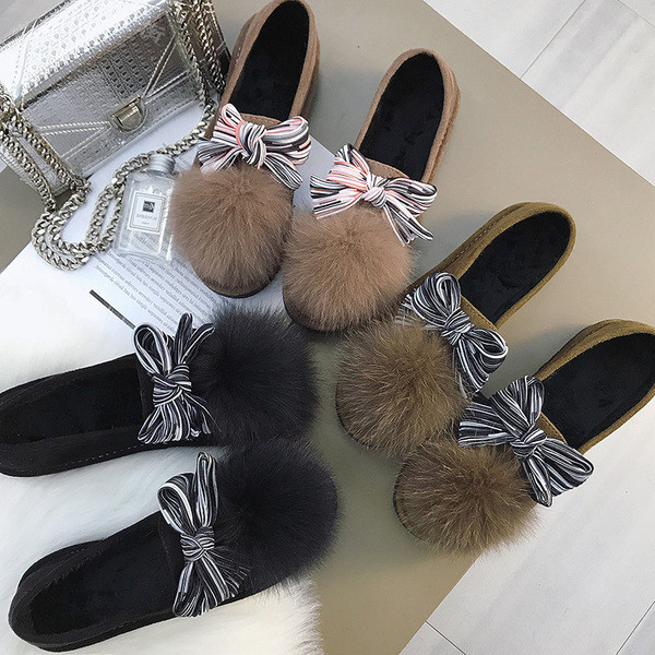 Mocasini moderni de dama din piele intoarsa ecologica cu puf in negru si maro