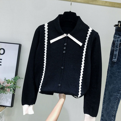 Pulover de dama model nou cu guler si nasturi in alb si negru