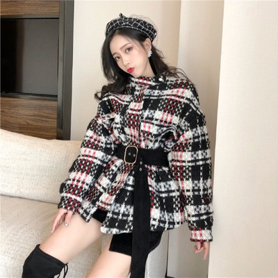 Стилно дамско карирано палто с колан в червен,черен и жълт цвят