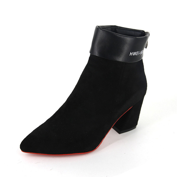 Ghete de dama moderne cu toc gros si fermoar de culoare neagra